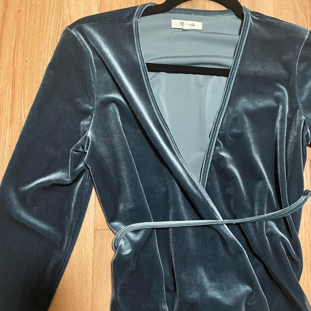 Madewell velvet wrap top s small. Jade/ dark green